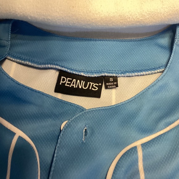 Peanuts Snoopy Baseball Jersey Blue Pinstripe Button Up Short Sleeve Small 50 - Picture 3 of 9